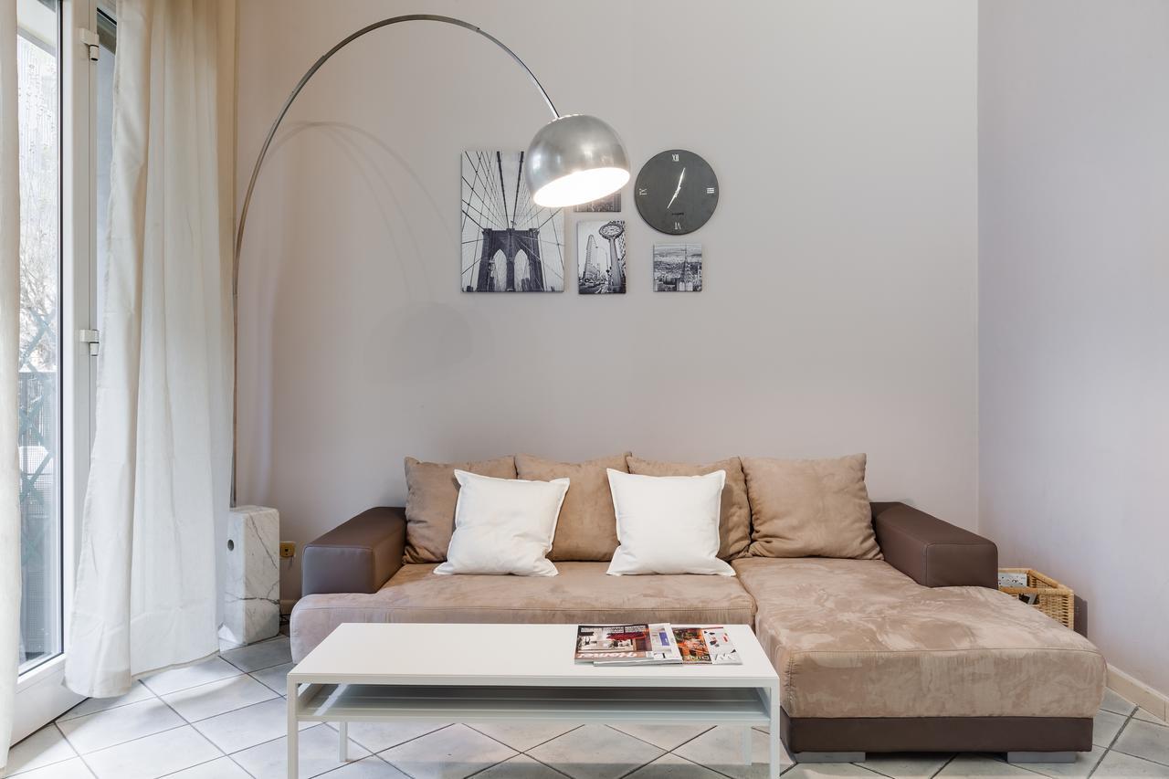 Italianway Coluccio Salutati Apartment มิลาน ภายนอก รูปภาพ